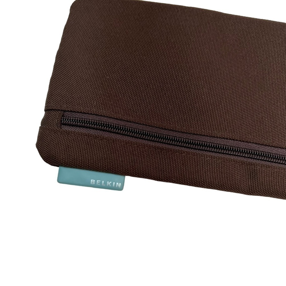 BELKIN Brown Tech Cable Padded Zipper Pouch - Picture 2 of 5